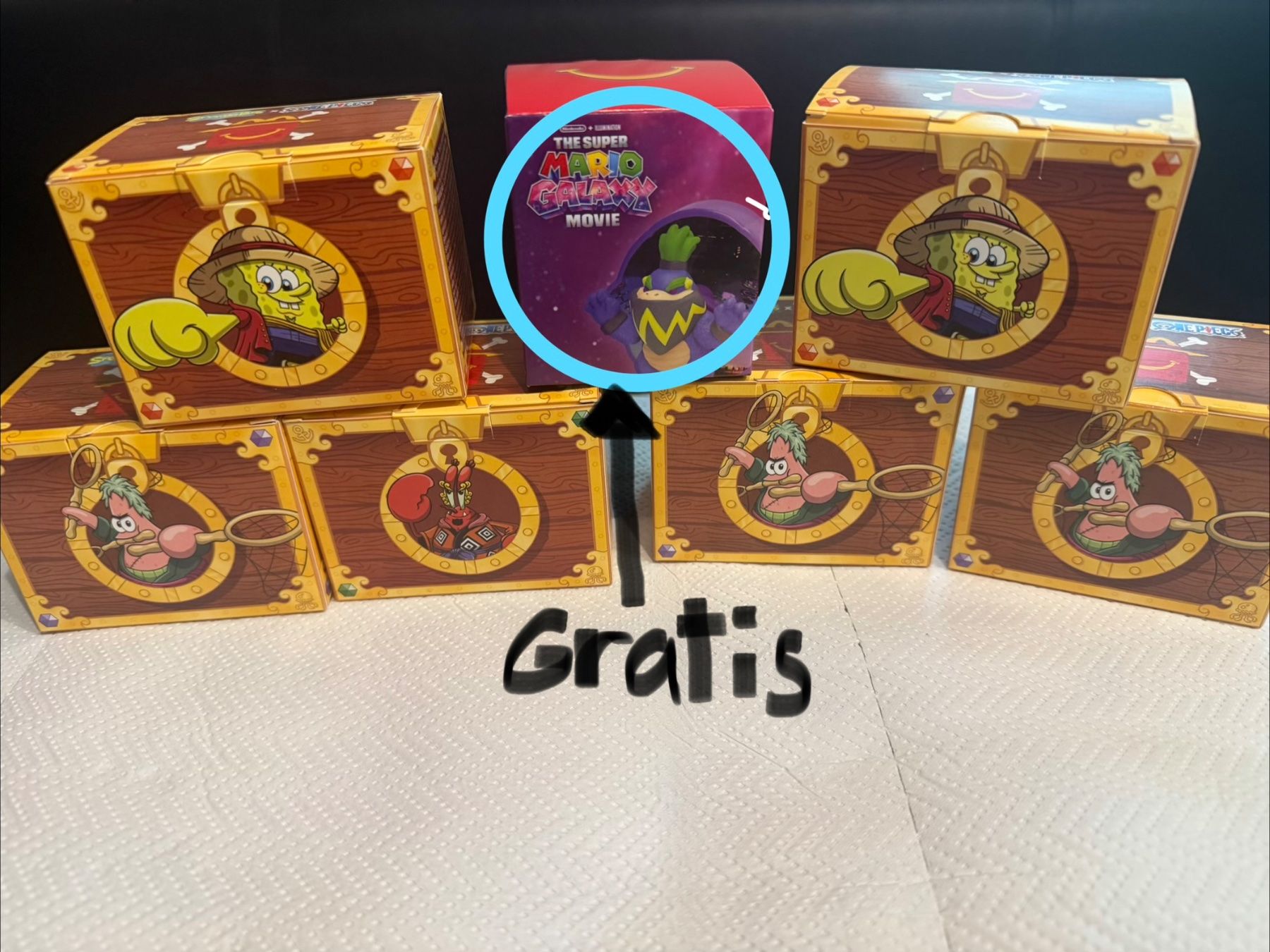 Mc Donald's Figurines: Spongebob One Piece McDonals – Neuf avec emballage d'origine à Zürich par Emi.18