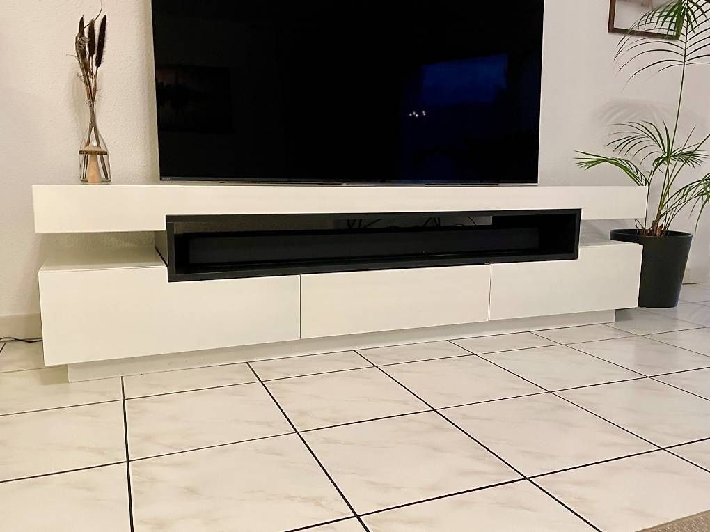 TV Möbel: Designer TV Möbel weiss/dunkelgrau – Gebraucht aus Au SG von sanyyyy09 2