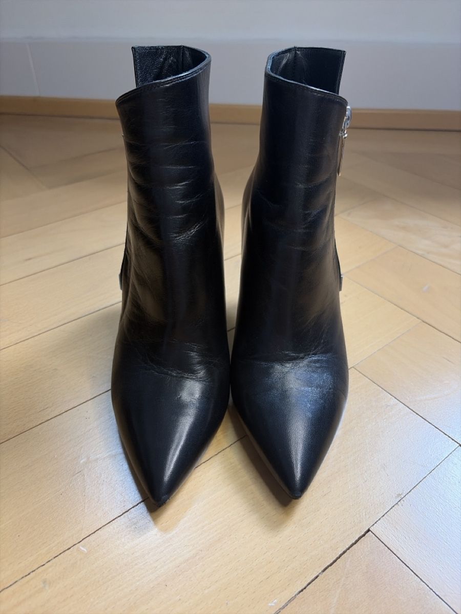Saint Laurent Scarpe da donna: Saint Laurent leather boots  – Usato da Zürich venduto da modcoss