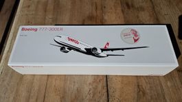 Swiss Boeing 777 Modell Faces of Swiss 1:200