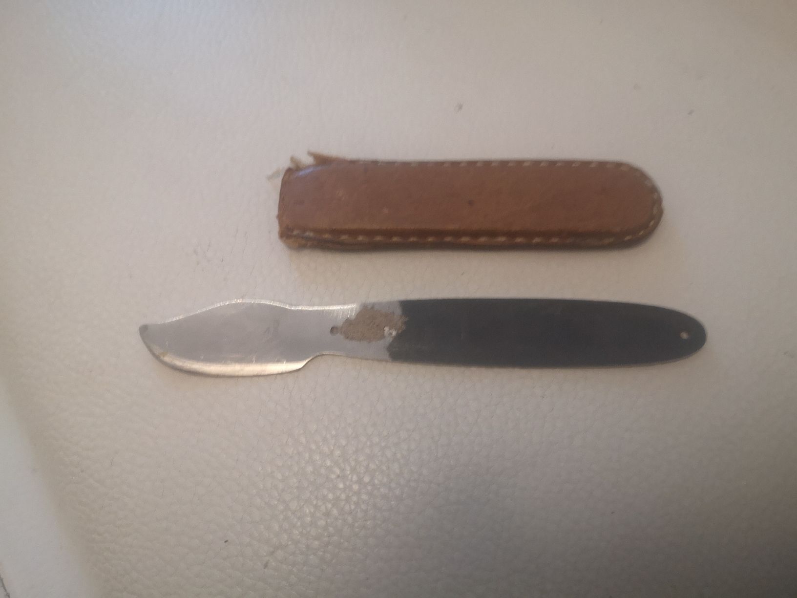 Victorinox Coltelli tascabile: Wengerinox Einhandmesser mit Lederscheide, Top Zustand – Usato da Belp venduto da mar_76s8 3