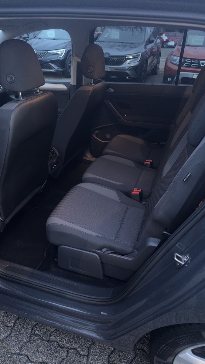 VW Automobili: VW Touran 1.6 TDI Bluemotion – Usato da Eiken venduto da ric_xkv8 6