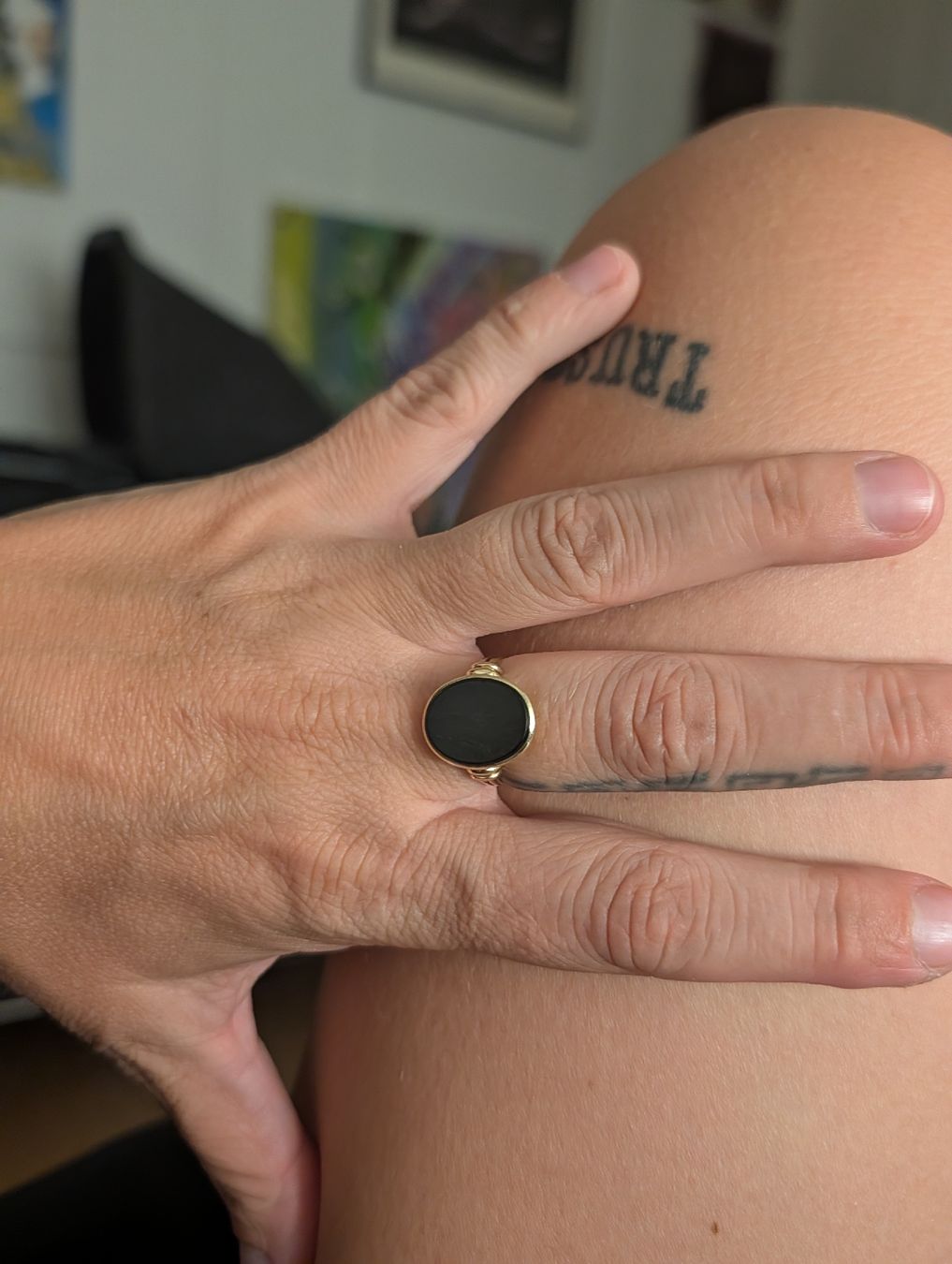 Anelli: Gold Ring with Black Stone, Size 18, Good Condition – Usato da Chur venduto da aur_s5mj 8
