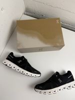 On Cloud Running Schuhe schwarz weiss neu mit Karton