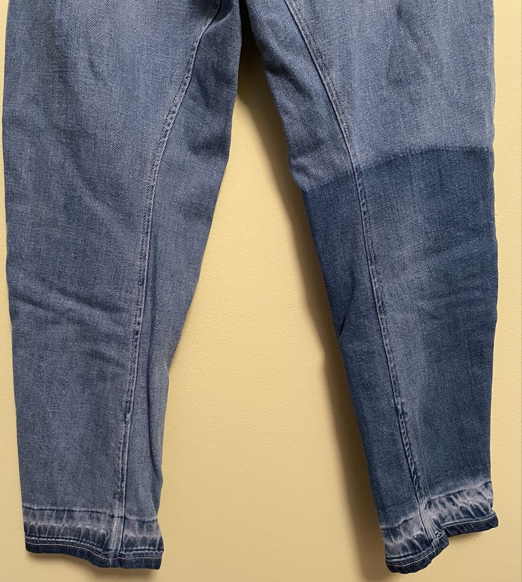 High Jeans: Jeans de la marque High Use, taille 32-34 – Gebraucht aus Vernayaz von Veron1 7