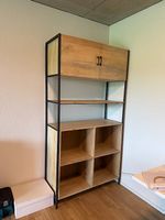 Massivholz Regal mit viel Stauraum 