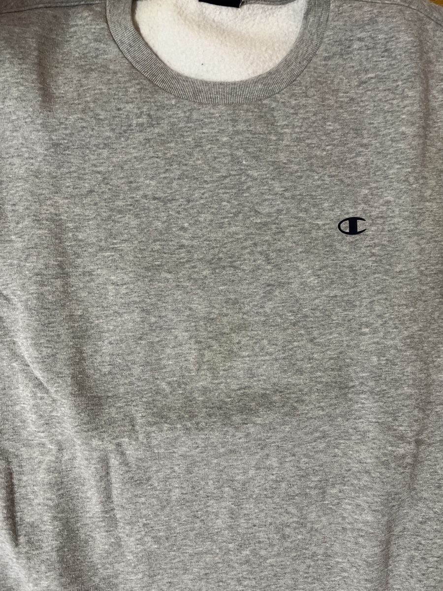 Champion Pullover & Sweatshirts: Champion Sweatshirt – Gebraucht aus Sarnen von flo_25mp 1