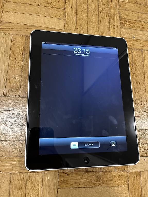 Apple Tablettes PC: ipad 1ère génération – D'occasion à St-Sulpice VD par fra_6p6z