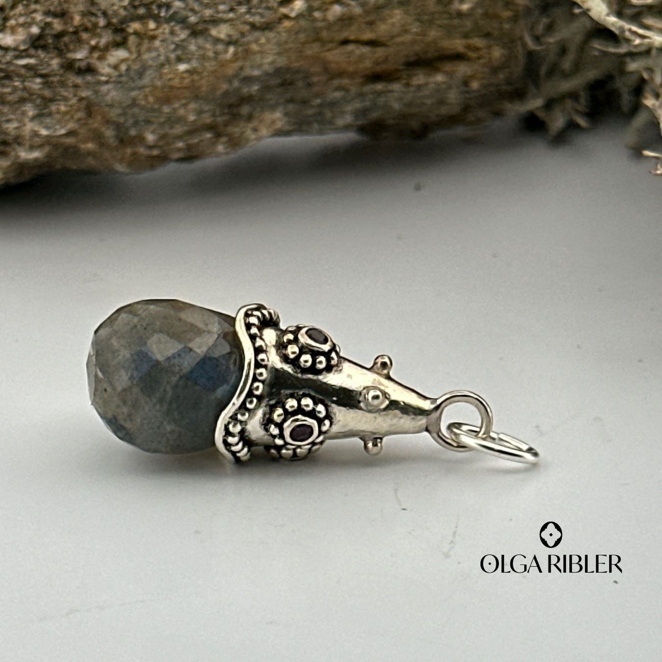 Olga Ribler Ciondoli: Sterling Silber Anhänger mit Labradorite – Nuovo (secondo la descrizione) da Luzern venduto da Schmuckoutlet 1