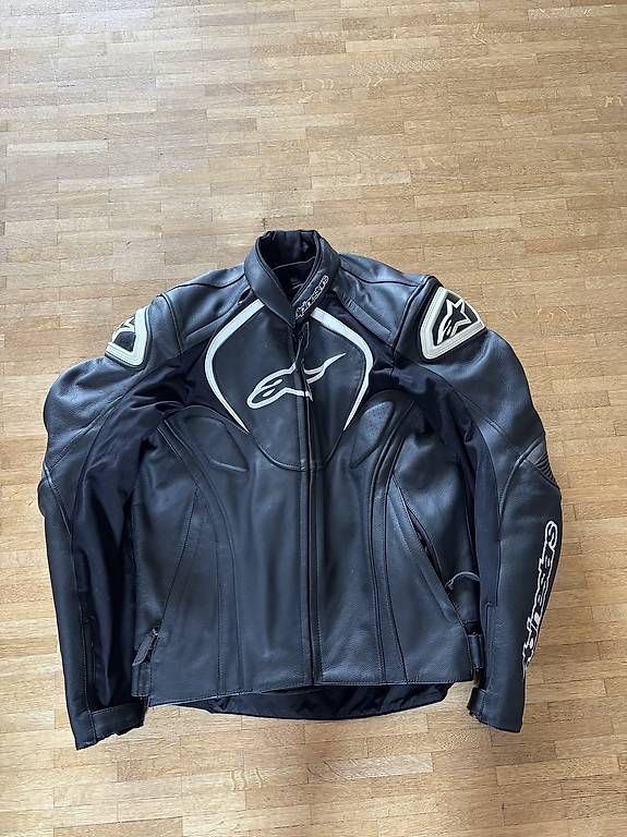 Jacken: Veste en cuire moto alpinstars – Gebraucht aus Meinier von guillaume.crt