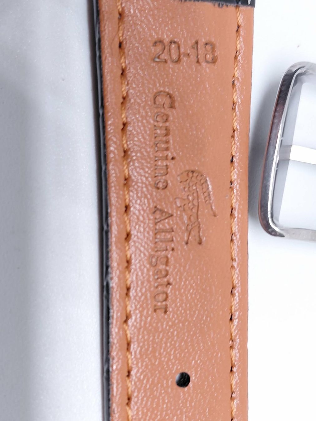 Armbänder & -reifen: Bracelet de montre en cuir  souple 20 mm  unisex brillant – Neu und originalverpackt aus Minusio von graziano11 3