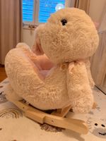 Schaukeltier für Baby – Hase aus Plüsch 🐰