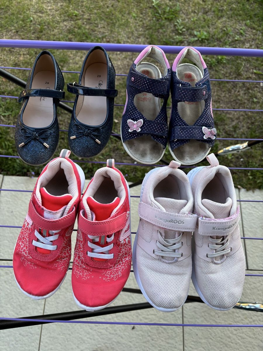 Scarpe per ragazze: Schuhe Packet 29-30 – Usato da Rüti ZH venduto da Crystal_Bloom