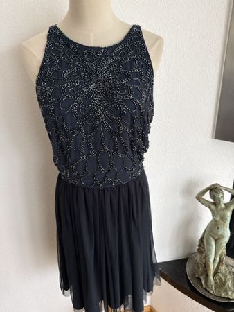 Kleid Lace & Beads dunkelblau mit Perlen Grösse L