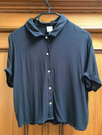 Bluse schwarz Kurzarm / Manor Grösse 38