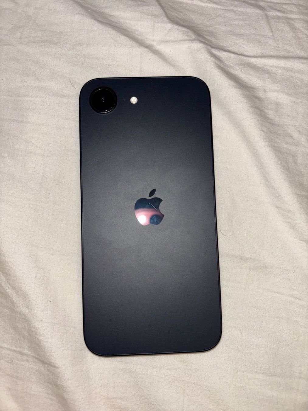 Apple Portables: Iphone 16e – D'occasion à Cottens VD par Ewan_0616 1