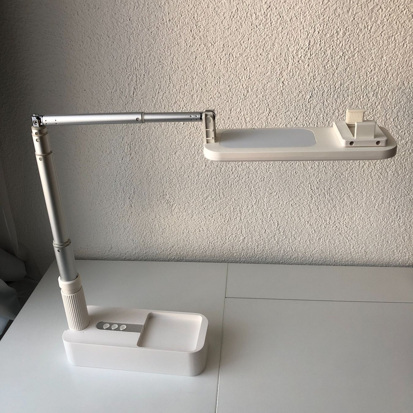 Altro in Decorazioni & Accessori: Handyhalterung, USB-Ladeanschluss – Usato da Schlieren venduto da MayaSheng1983