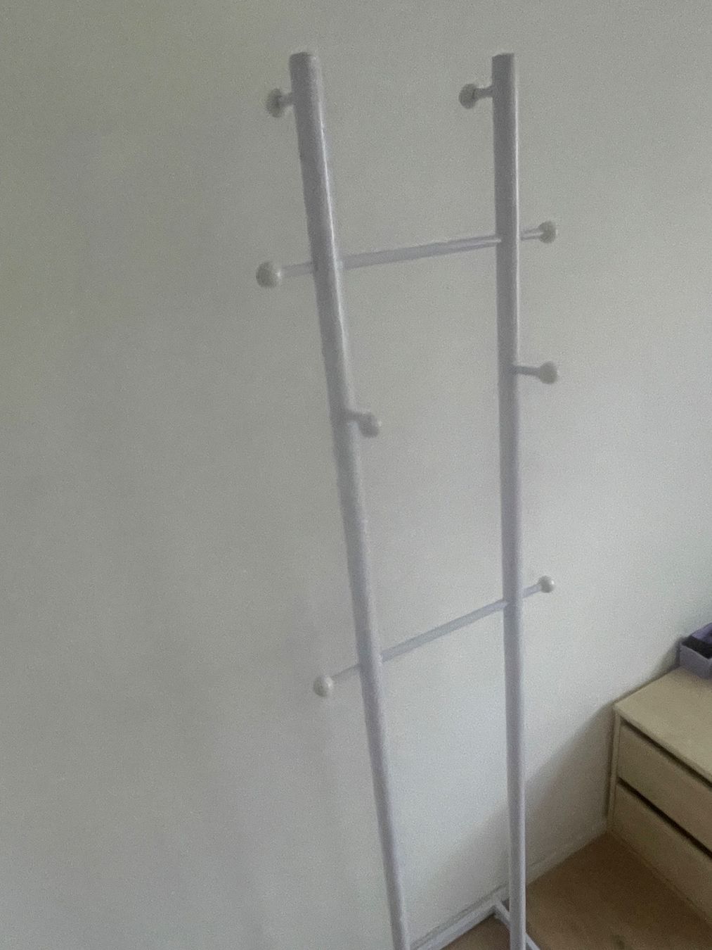 Sonstige Dekorationen & Accessoires: Kleiderständer weiss – Neu (gemäss Beschreibung) aus Dietikon von Nissaa 1