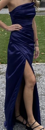 Elegantes, Dunkelblaues Abendkleid, Grösse S - Neuwertig!