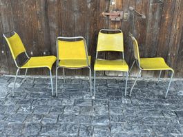 4 Retro Fieberglas Stühle 60er Jahre Vintage Mid