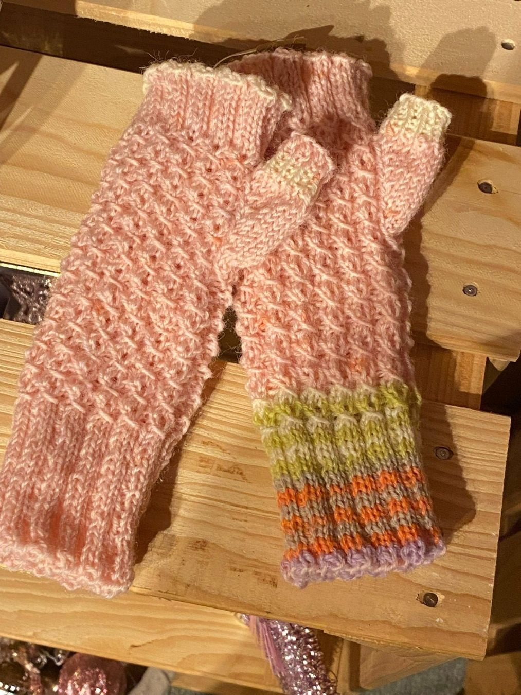 Gants & mitaines : PULSWÄRMER HELLROSA HANDGESTRICKT – Neuf avec emballage d'origine à Meienried par ManuelaBoutique 3