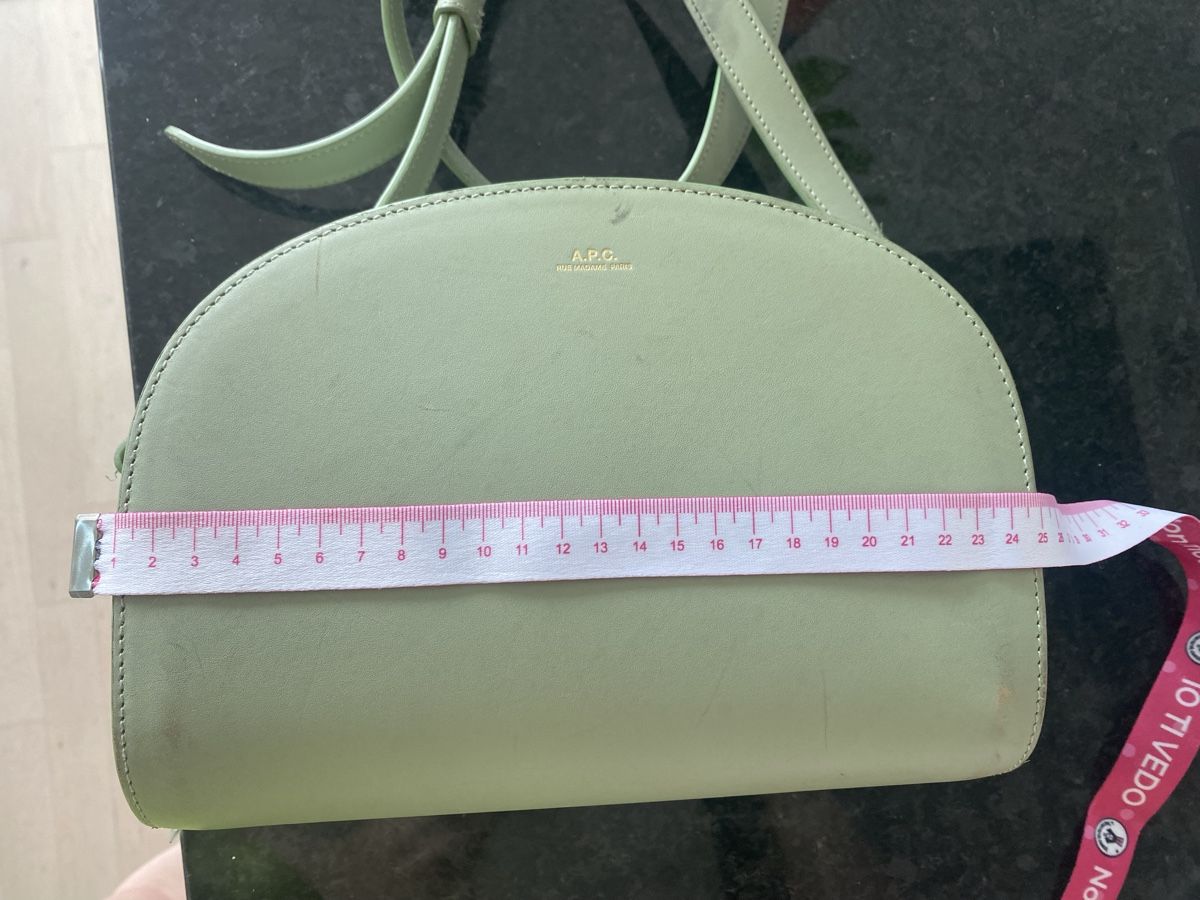 Apc Taschen für Damen: APC moon bag light pistacchio – Gebraucht aus Männedorf von Svampi 7