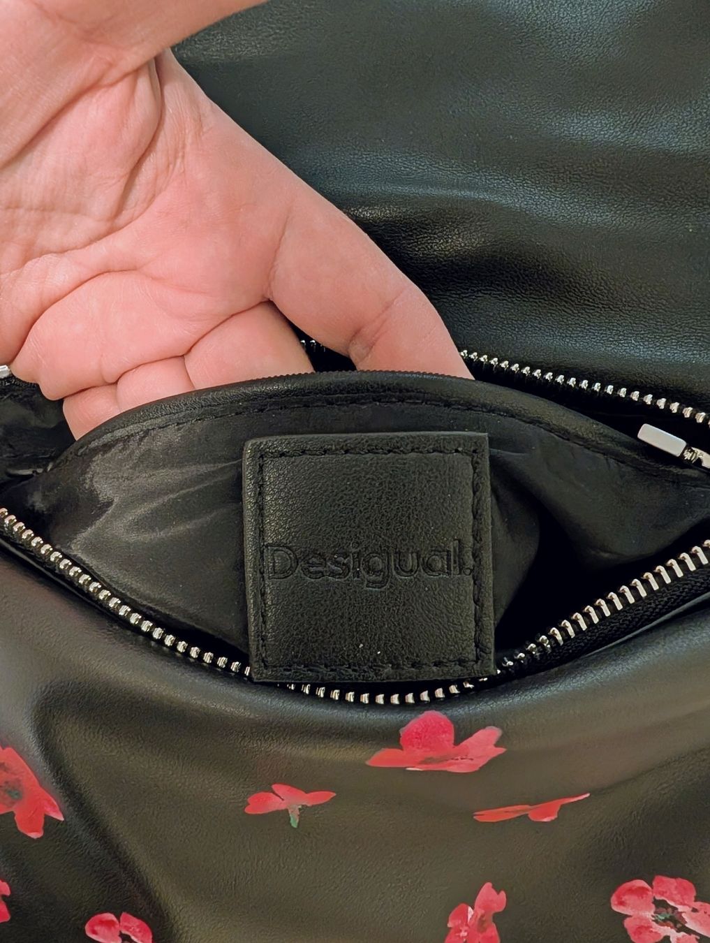 Desigual Borse:  Desigual Umhängetasche  – Usato da Steinhausen venduto da JoJoBoxAndCo 2