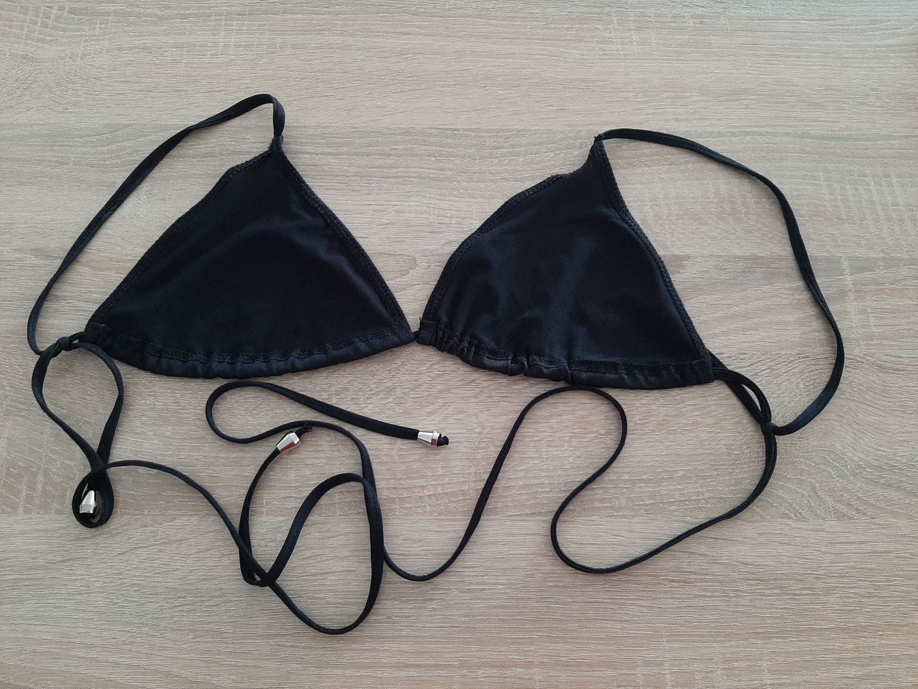 Costumi da bagno & Bikini: Bikini-Oberteil schwarz zum Binden – Usato da Menziken venduto da Rien1 1