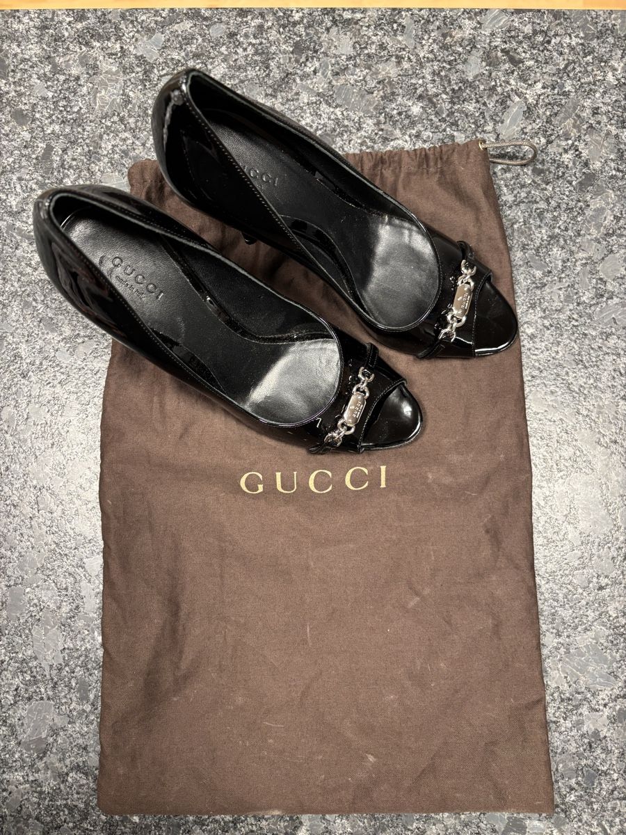 Gucci Scarpe da donna: GUCCI High Heel Pumps / Schwarz / Grösse 40 – Nuovo (secondo la descrizione) da Rüti ZH venduto da Sli2710 4
