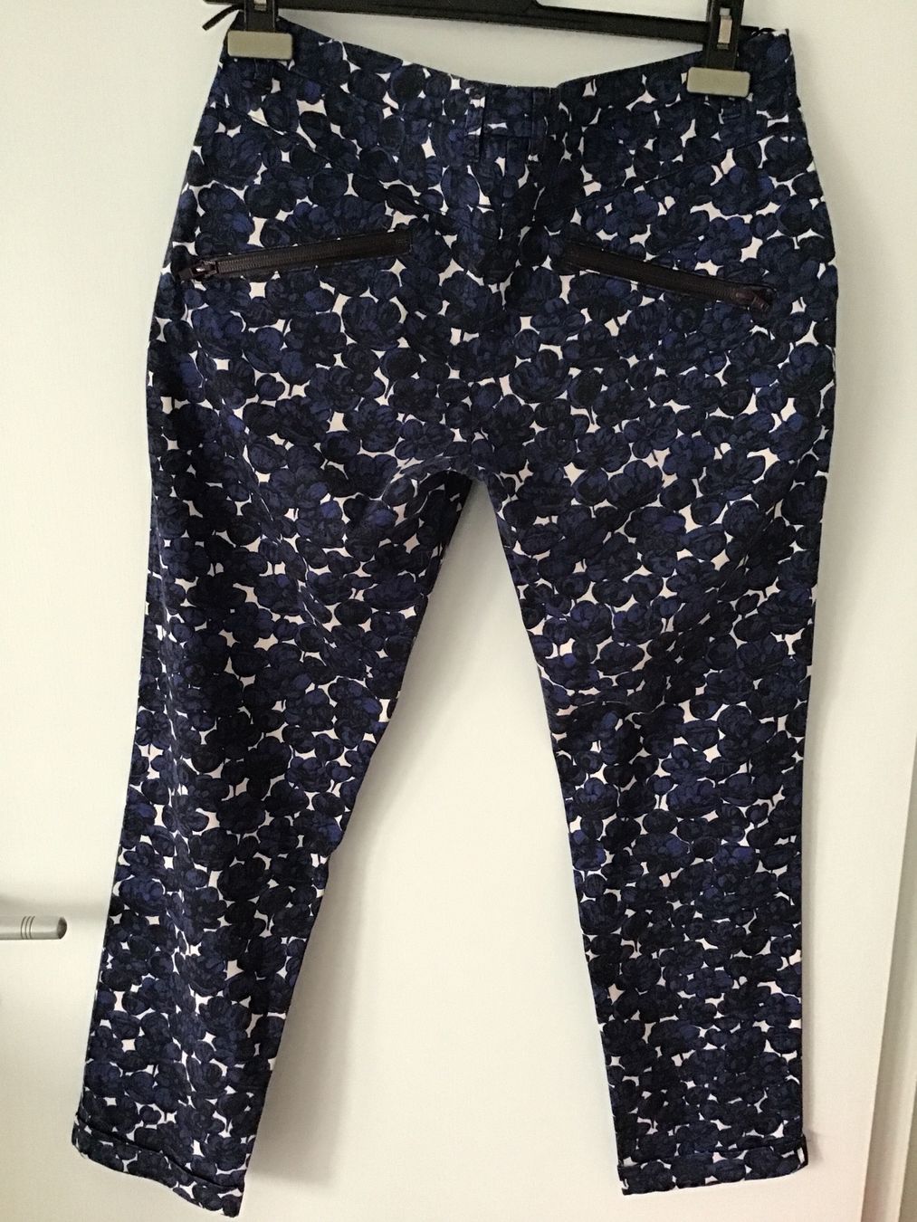 Hosen: BAUM UND PFERDGARTEN SOMMERHOSE BLUMENMUSTER GR. 36 – Gebraucht aus Glattfelden von ire_w6h2 1