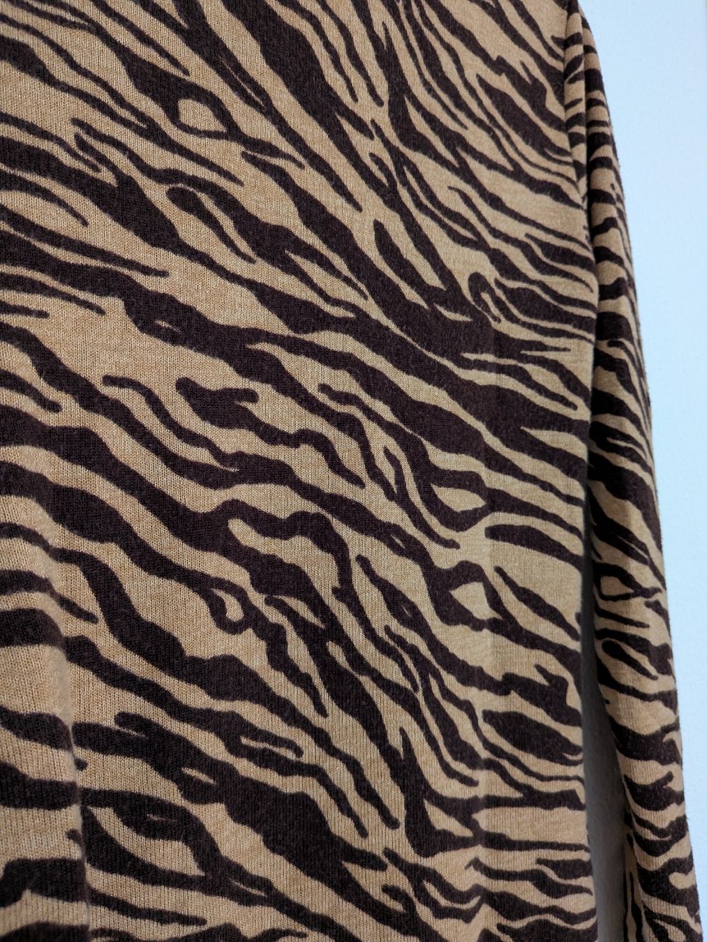 Vestiti: Tigerprint-Kleid mit Rollkragen Gr M – Nuovo (secondo la descrizione) da Basel venduto da JJ.Elena 2