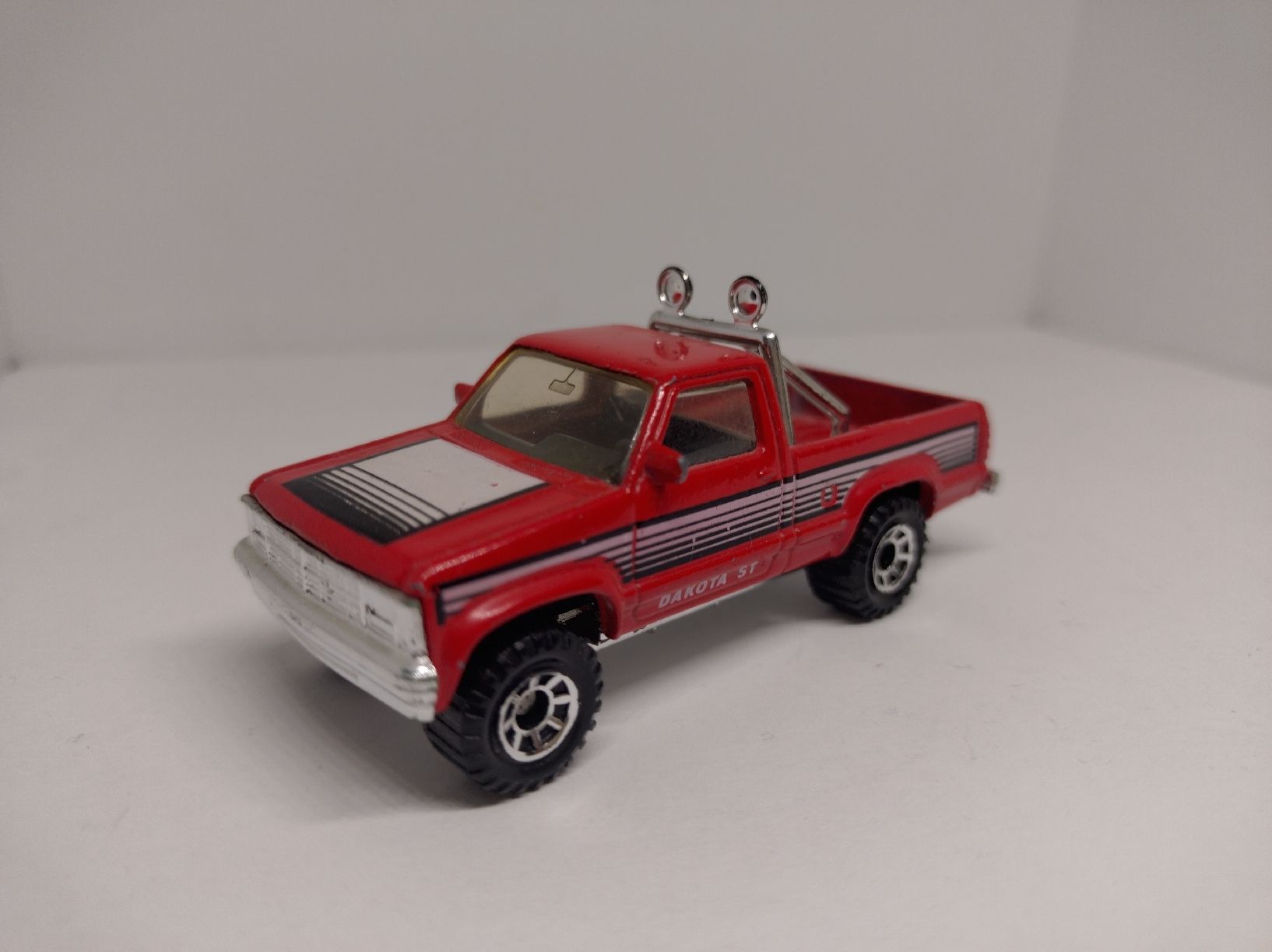 Matchbox Voitures modèles: Matchbox, Dodge Dakota – D'occasion à La Chaux-de-Fonds par Pierrot8404