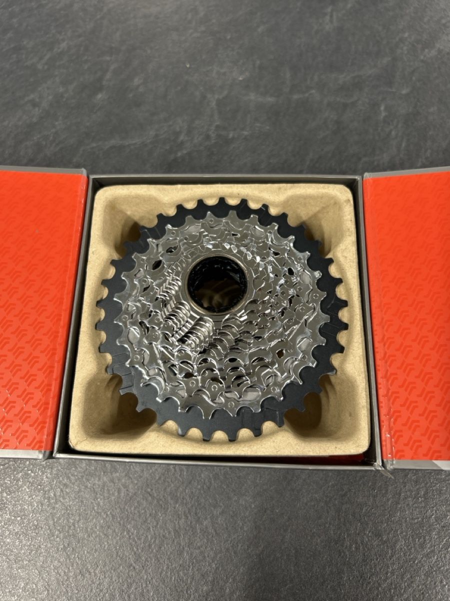 Sram Pezzi di ricambio: Kassette SRAM Force 10-33 – Nuovo e nell'imballaggio originale da Jens venduto da knippcycling
