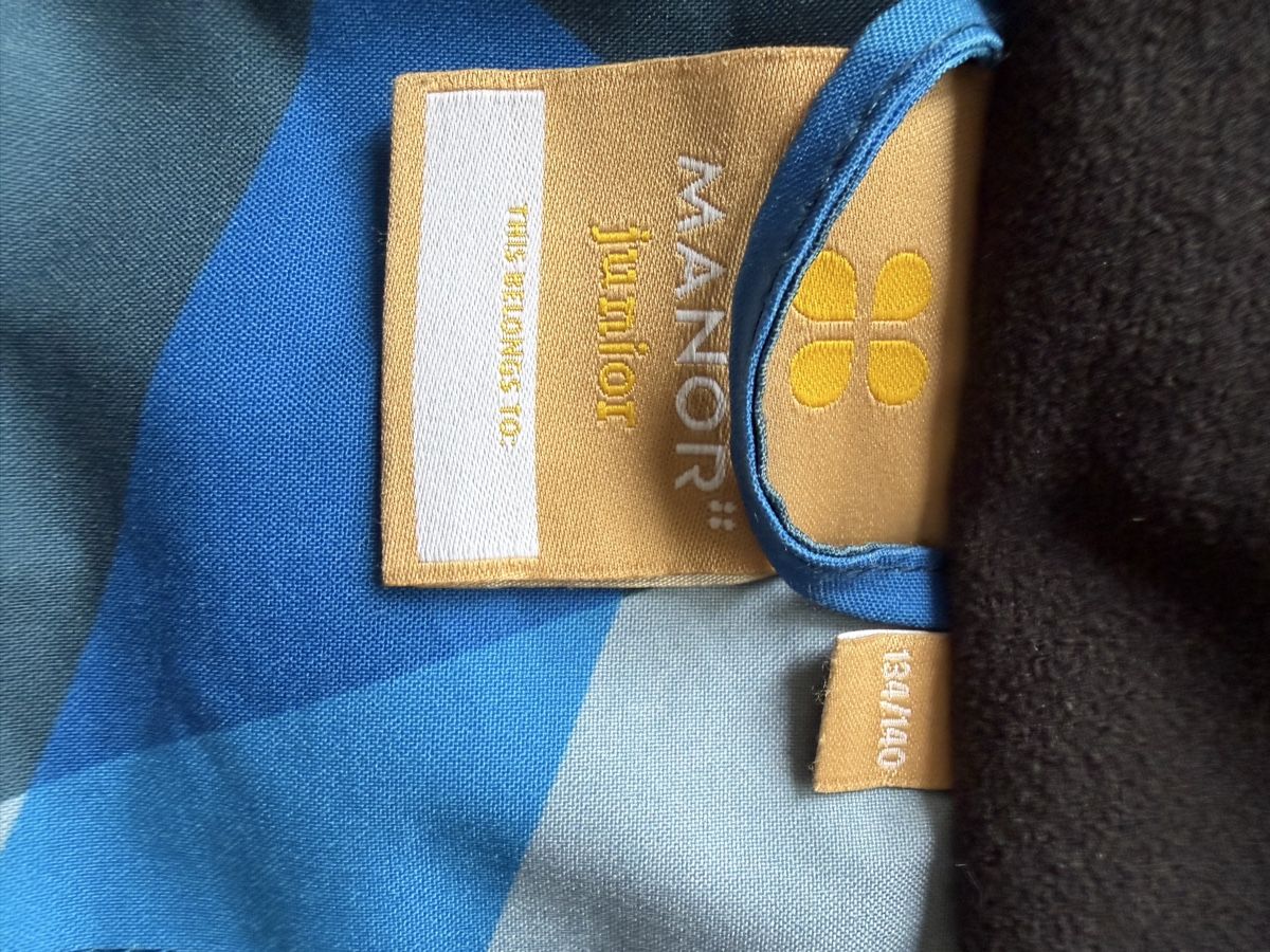 Vestes & Manteaux: Jacke gr.134 – D'occasion à Kriessern par Kramar12 1
