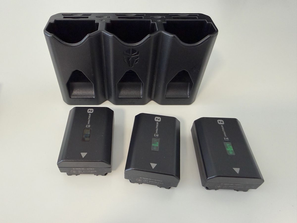 Sony Batterie: SONY NP-FZ100 3x  – Usato da Murten venduto da 0O7
