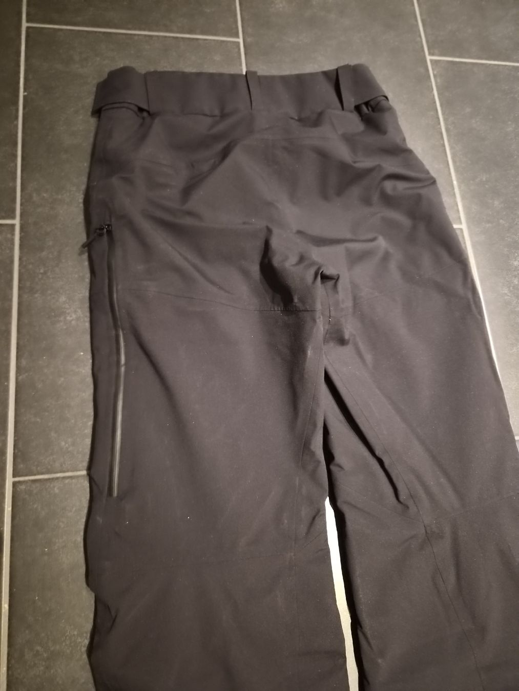 Decathlon Hosen: Decathlon Skihose Modell 500 schwarz Grösse M – Gebraucht aus Muri AG von mar_8cyq 2