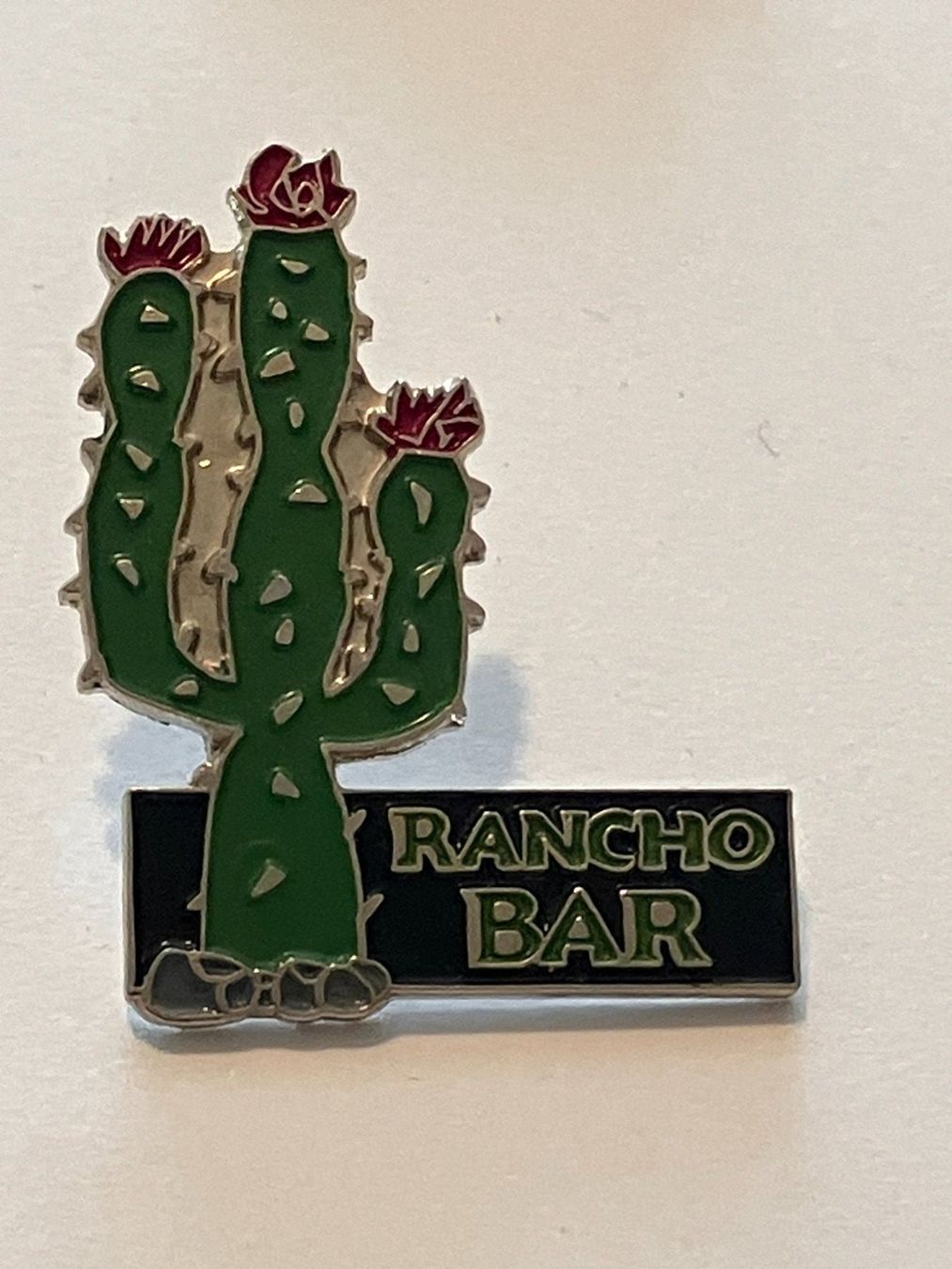 Placchette & Badge: 1 Pin Rancho Bar – Usato da Basel venduto da djwwpp
