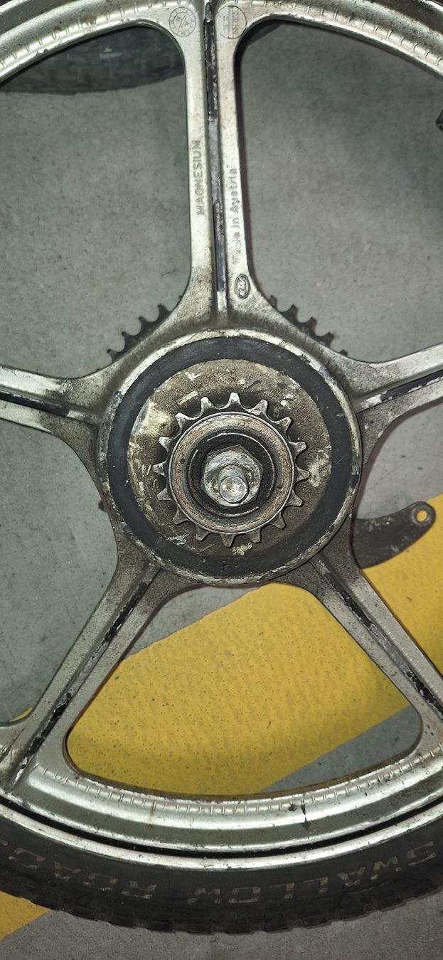 Pneus & Roues: Räder Sachs 503 – D'occasion à Unterengstringen par Cimetta 4