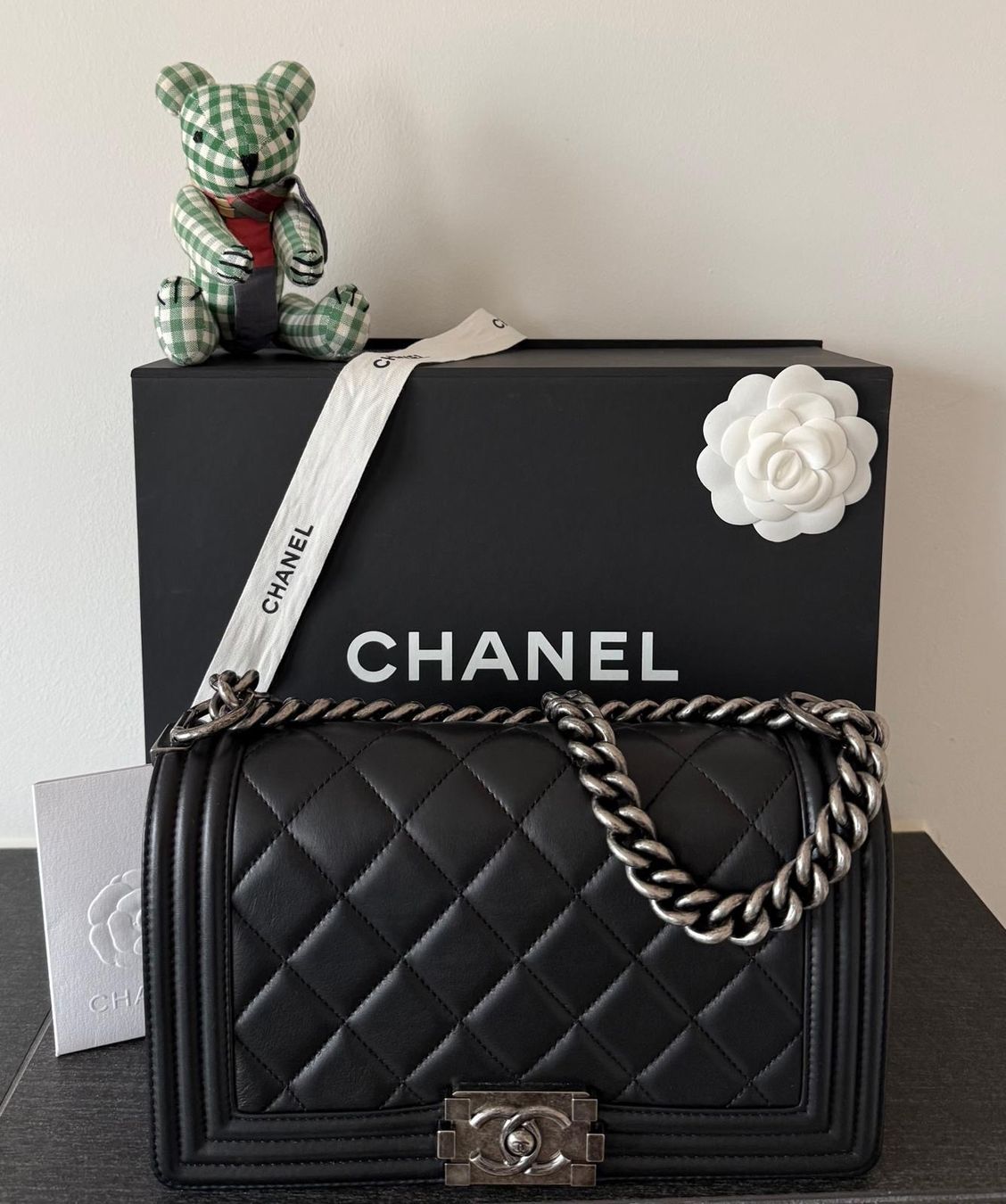 Chanel Borse da donna: Chanel Boy Bag old Medium – Usato da Zürich venduto da Flow343