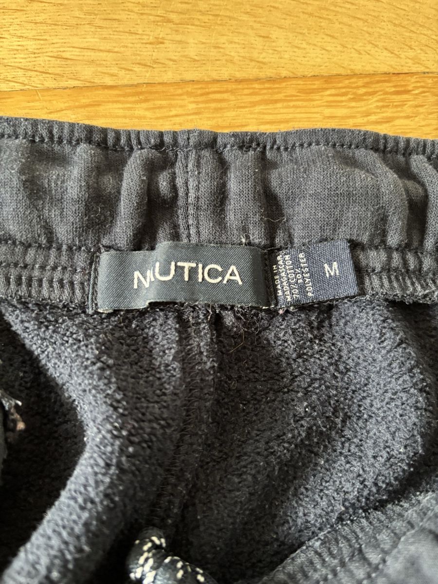 Pantaloni: Jogging dunkelblau Nautica M – Usato da Fribourg venduto da dafral 1