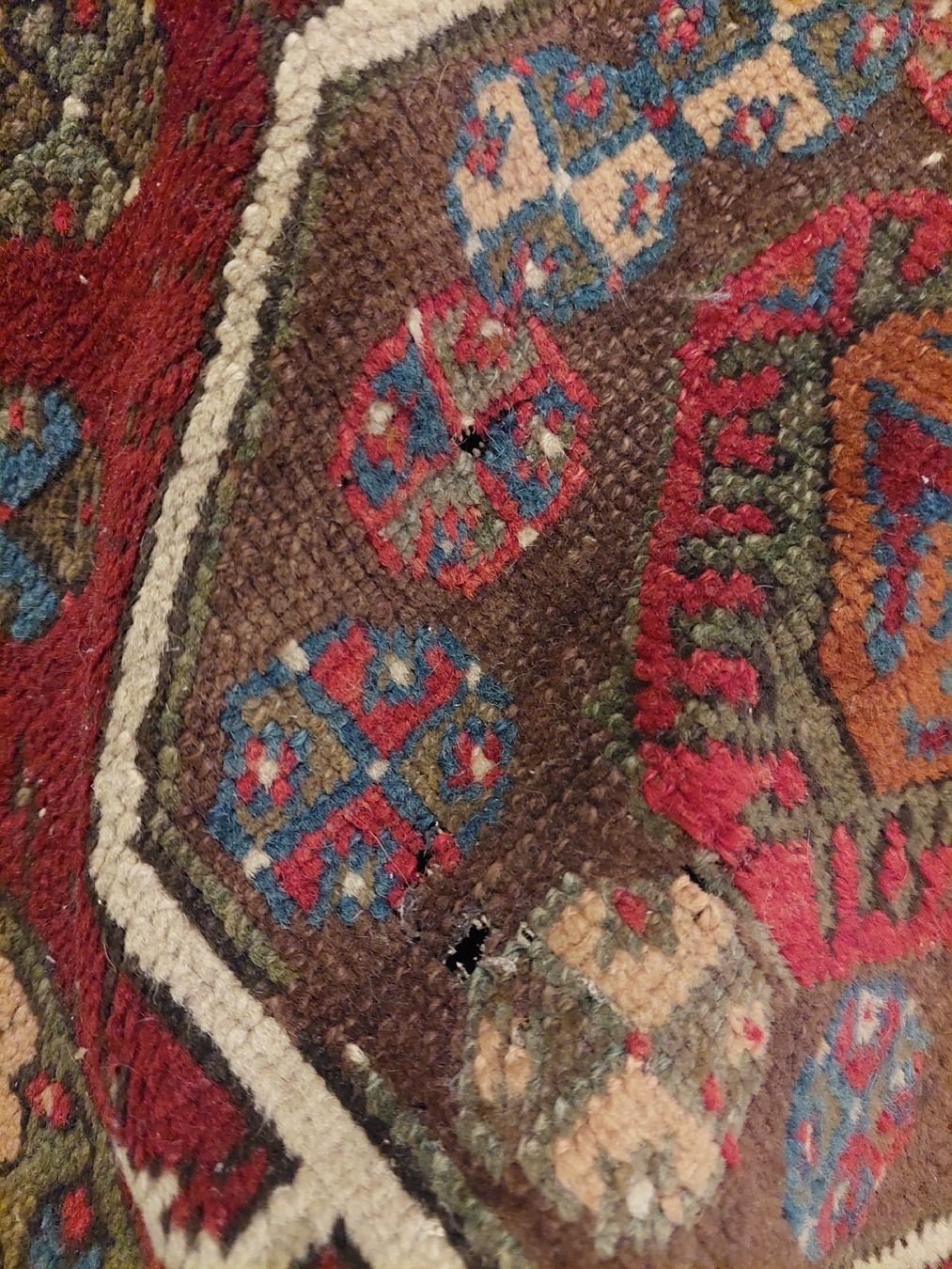 Tapis: kleiner Orientteppich mit diversen Schäden... – D'occasion à Zürich par Cortin 5