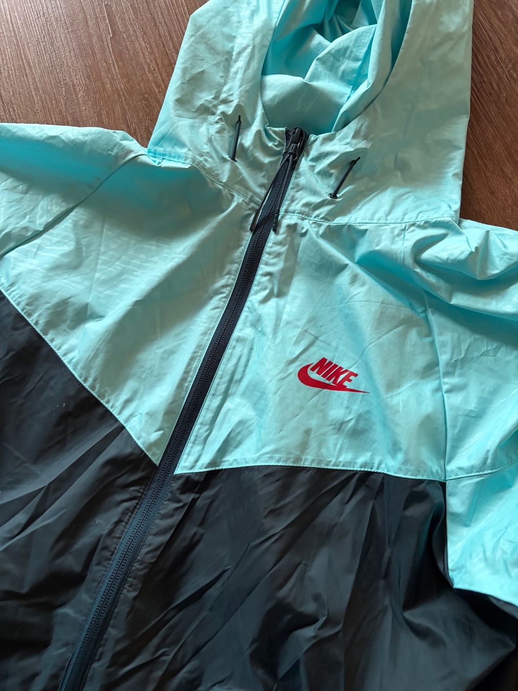 Nike Giacche: Nike Windrunner Gr. M – Usato da Muttenz venduto da bargain_hunter 1