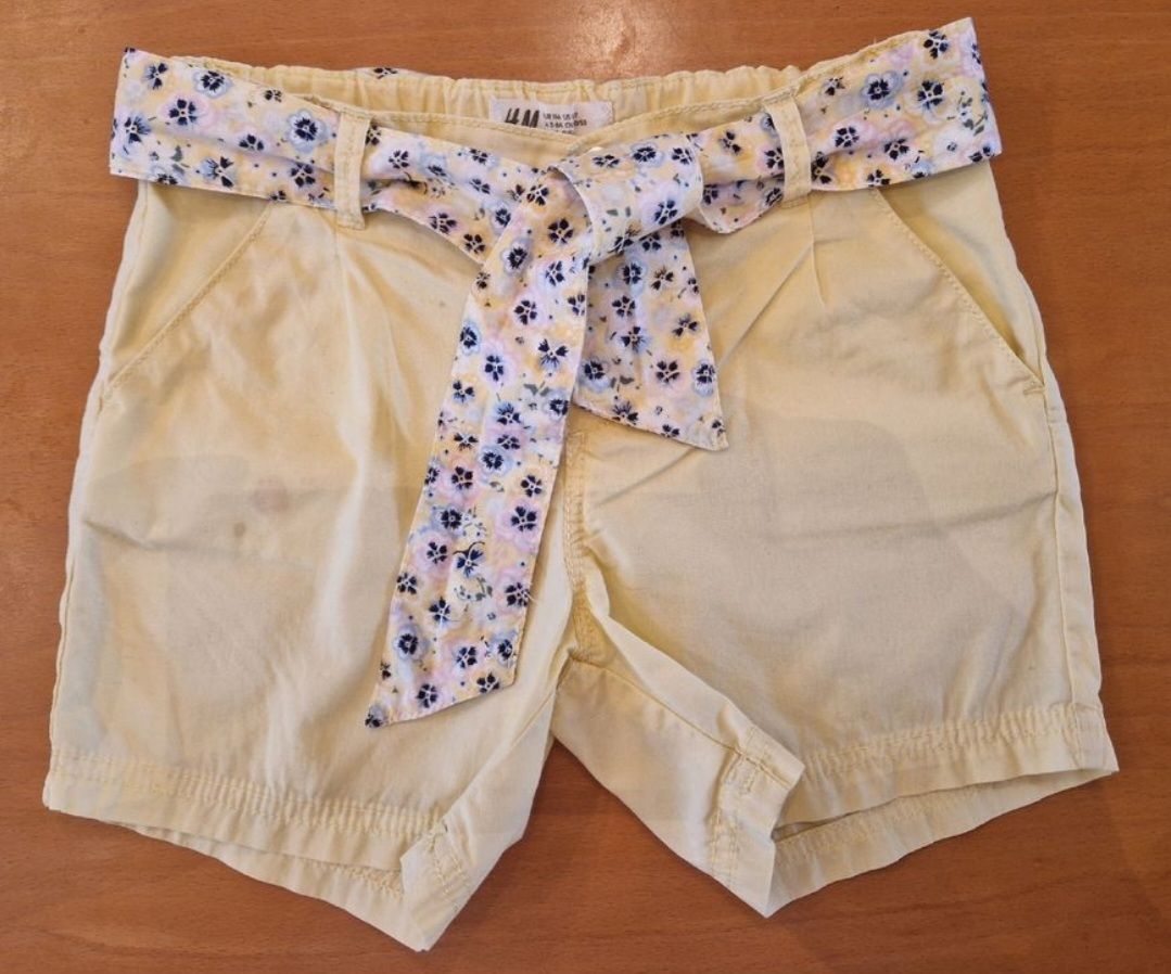 H&M Hosen: H&M Short, Gr. 116 – Gebraucht aus Muri b. Bern von rol_xtf8
