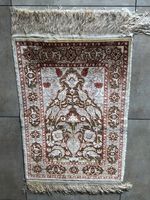 Orientteppich Wandbehang mit Fransen beige rot gemustert