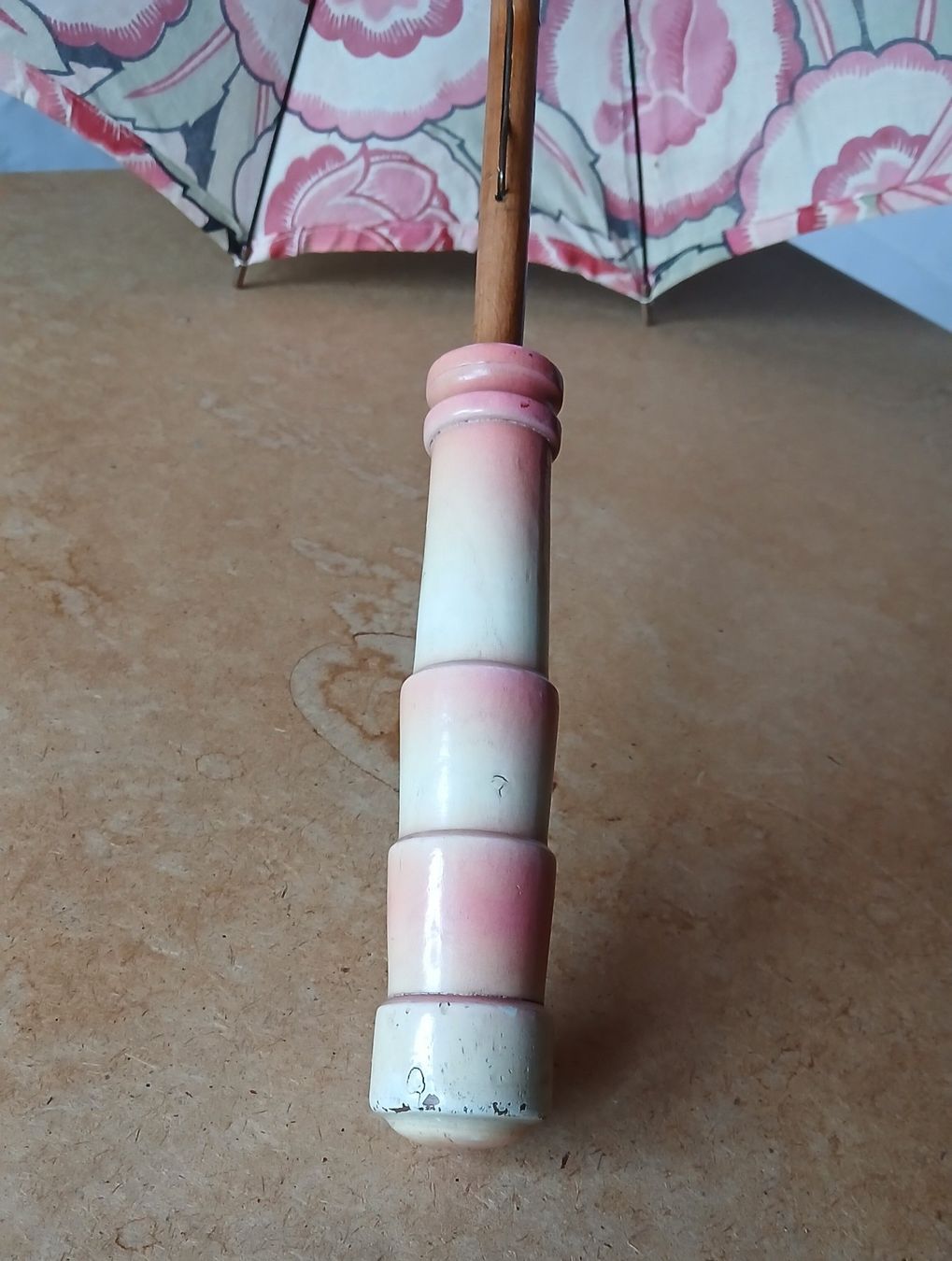 Ombrelloni: Handsonnenschirm, Parasol antik – Usato da Huttwil venduto da Modiste 2