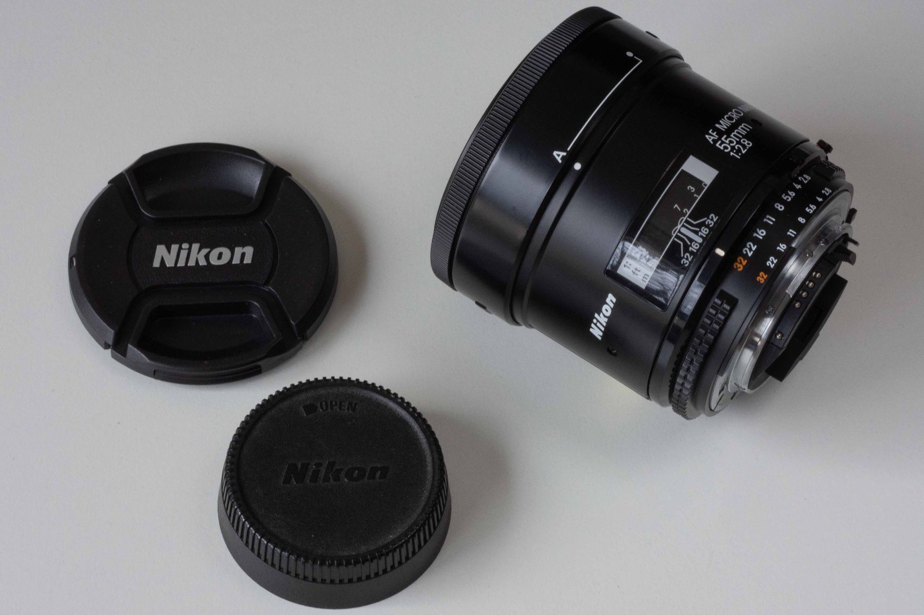 Nikkor Obiettivi: Nikon AF-Micro Nikkor 55mm f2.8 – Usato da Schwerzenbach venduto da floridan