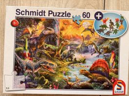 Schmidt Puzzle Dinosaurier 60 Teile inkl Dinos Figuren