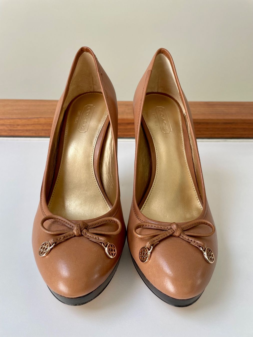 Coach Damenschuhe: GENUINE LEATHER COACH SHOES, SIZE 36,5 – Neu (gemäss Beschreibung) aus Forch von ele_9gsf 1