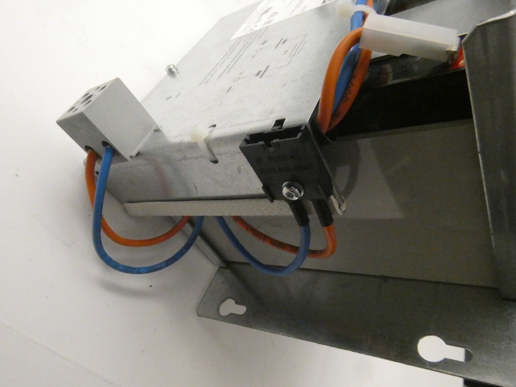 Componenti elettronici: Siemens SITOP Akkumodul 24 V/7 Ah – Nuovo (secondo la descrizione) da Fulenbach venduto da Hach0 4