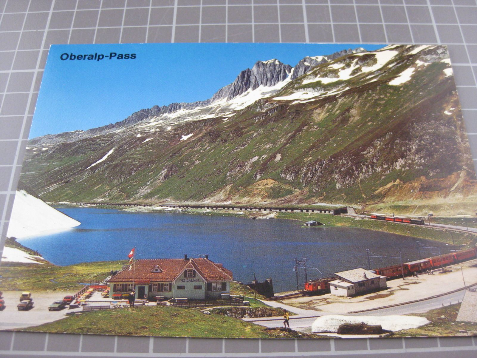 Cartoline postali: AK Oberalp Passhöhe mit Zug – Usato da Malters venduto da Marosko